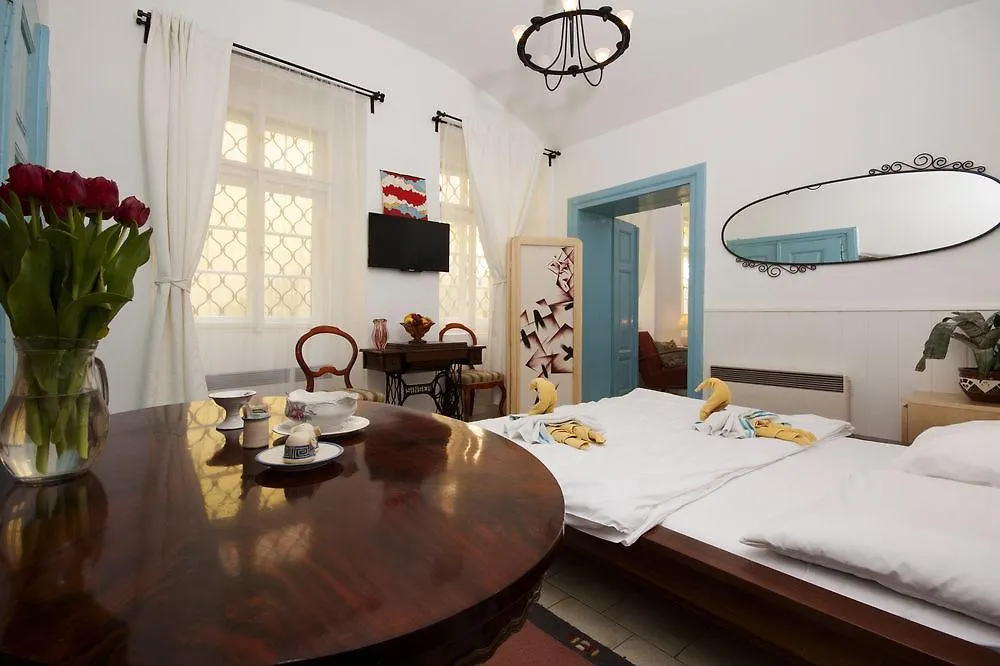 Prague Siesta Apartments Чехия