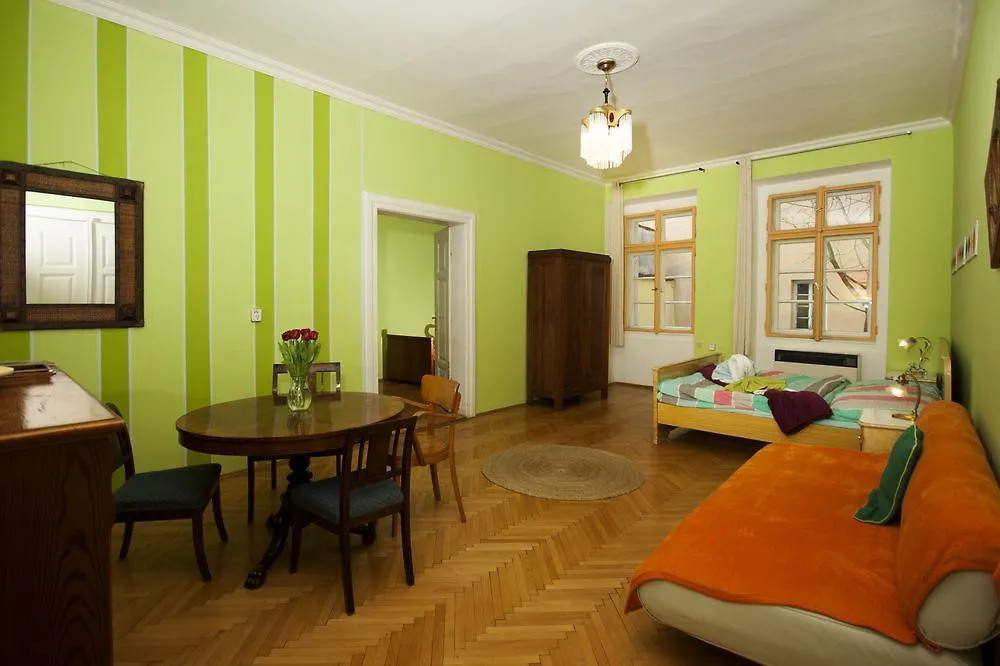 Prague Siesta Apartments 0*,